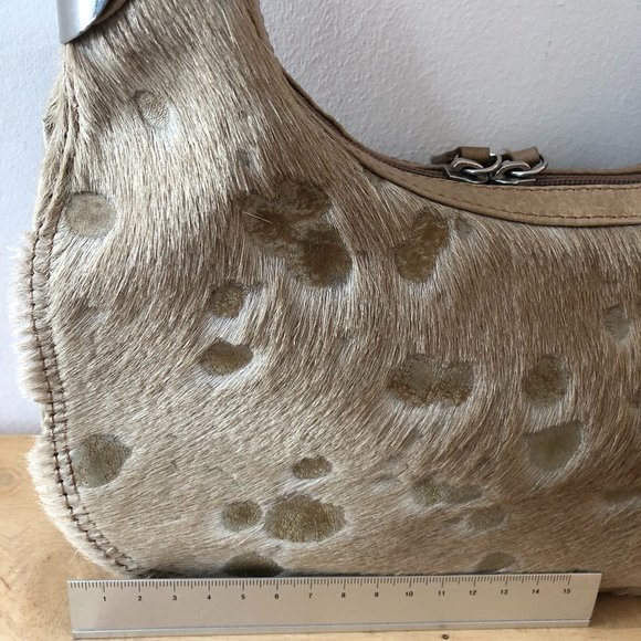 Leather Shoulder Bag lined with Fur - Picture 2 of 13